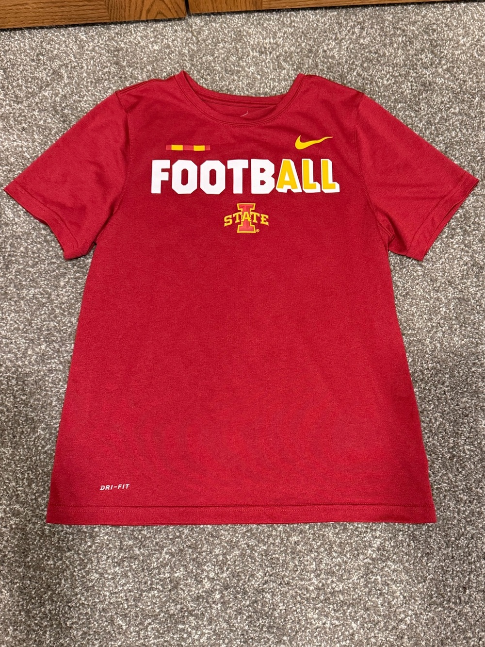 Nike Iowa State Kids Red Short-Sleeve Performance Tee size L